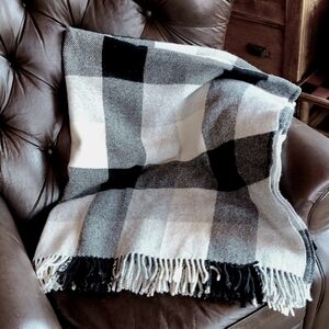 Pendleton Eco-Wise Wool Throw Blanket- Size 54"X60"